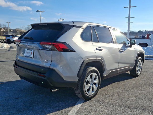 2022 Toyota RAV4 LE