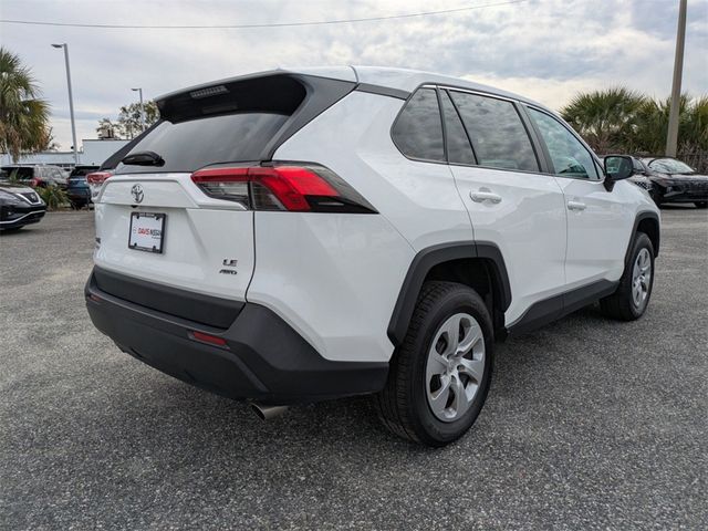 2022 Toyota RAV4 LE