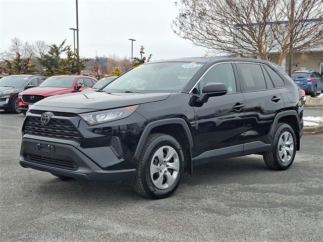 2022 Toyota RAV4 LE