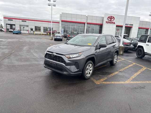 2022 Toyota RAV4 LE