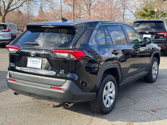 2022 Toyota RAV4 LE