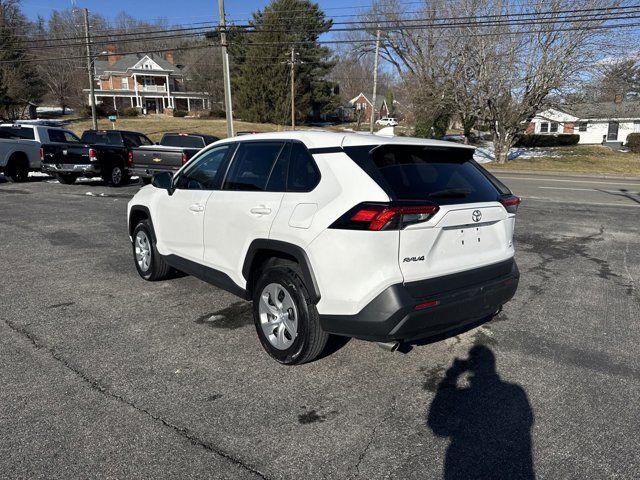 2022 Toyota RAV4 LE