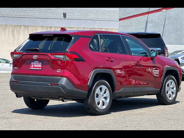 2022 Toyota RAV4 LE