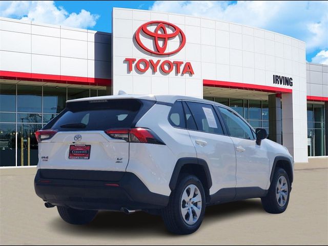 2022 Toyota RAV4 LE