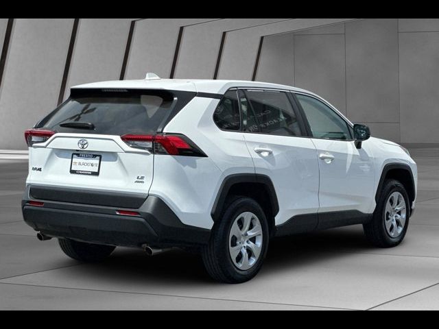 2022 Toyota RAV4 LE