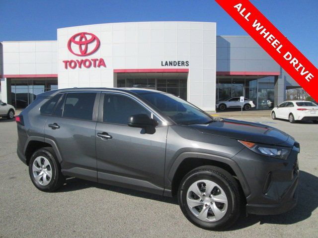 2022 Toyota RAV4 LE