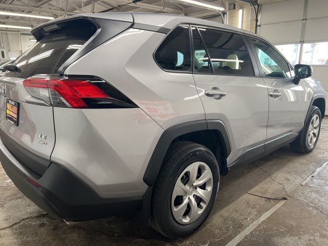 2022 Toyota RAV4 LE