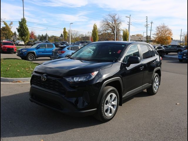 2022 Toyota RAV4 LE