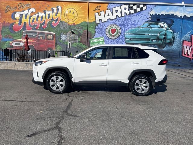 2022 Toyota RAV4 LE