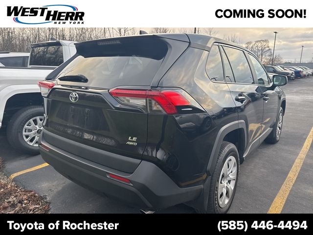 2022 Toyota RAV4 LE