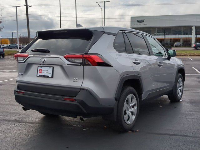 2022 Toyota RAV4 LE