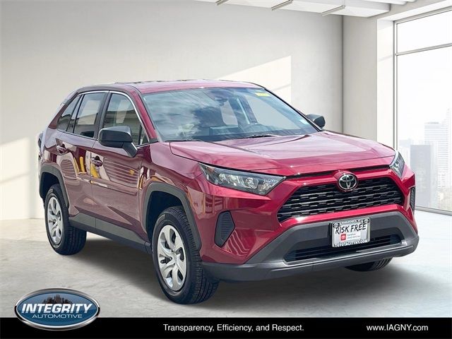 2022 Toyota RAV4 LE