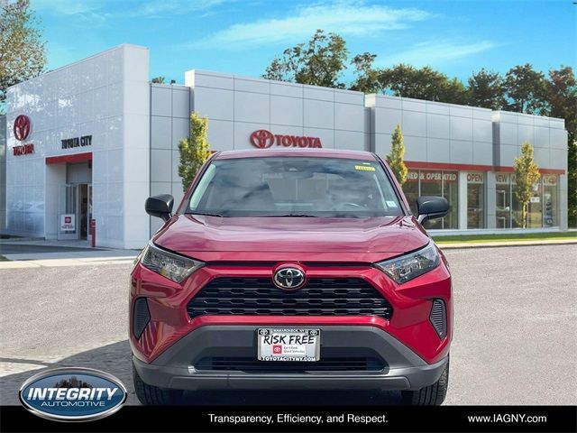 2022 Toyota RAV4 LE