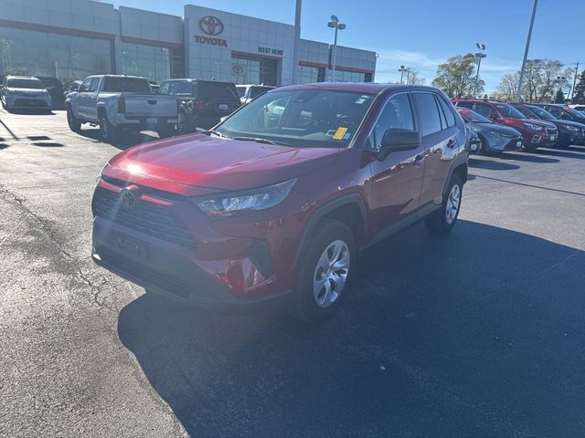 2022 Toyota RAV4 LE