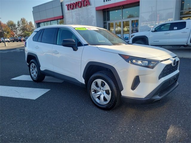 2022 Toyota RAV4 LE