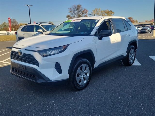 2022 Toyota RAV4 LE