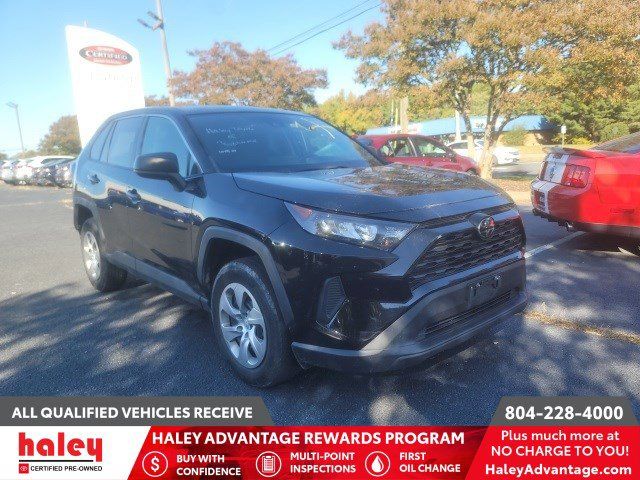 2022 Toyota RAV4 LE