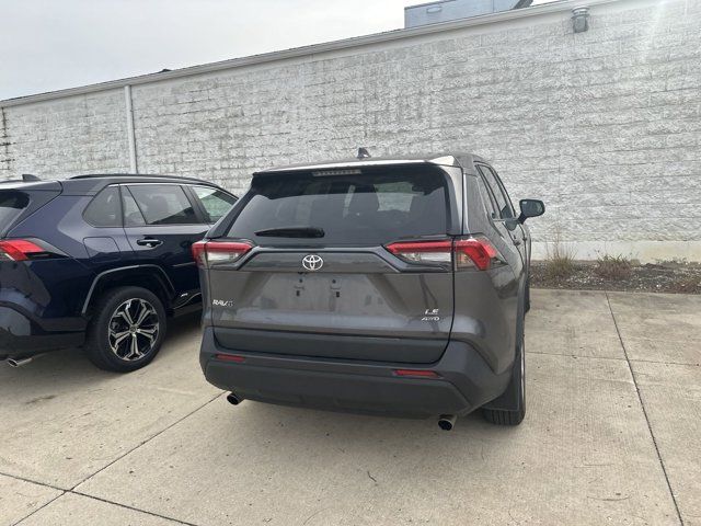 2022 Toyota RAV4 LE