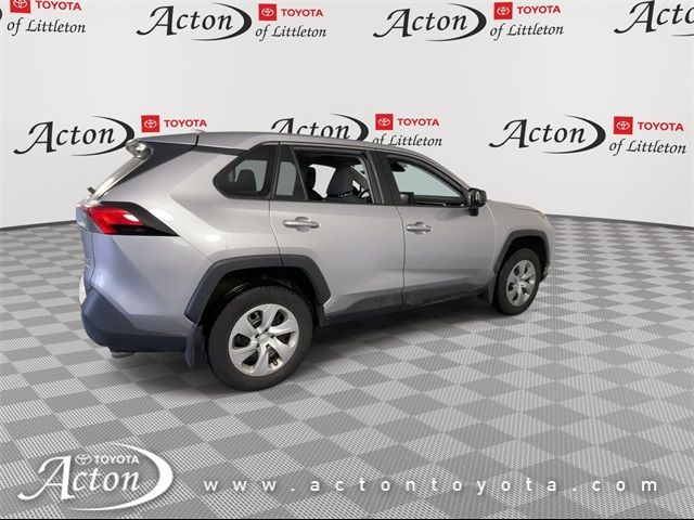 2022 Toyota RAV4 LE