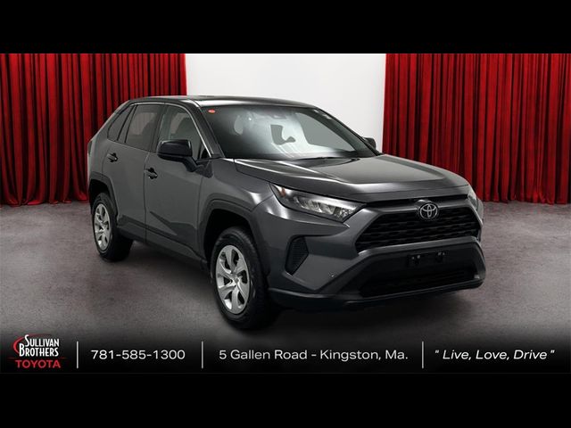 2022 Toyota RAV4 LE