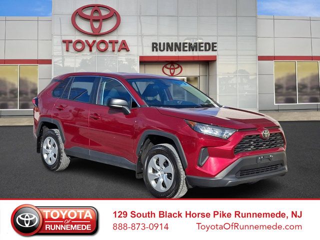 2022 Toyota RAV4 LE