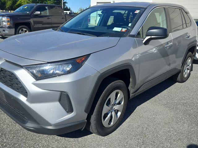 2022 Toyota RAV4 LE