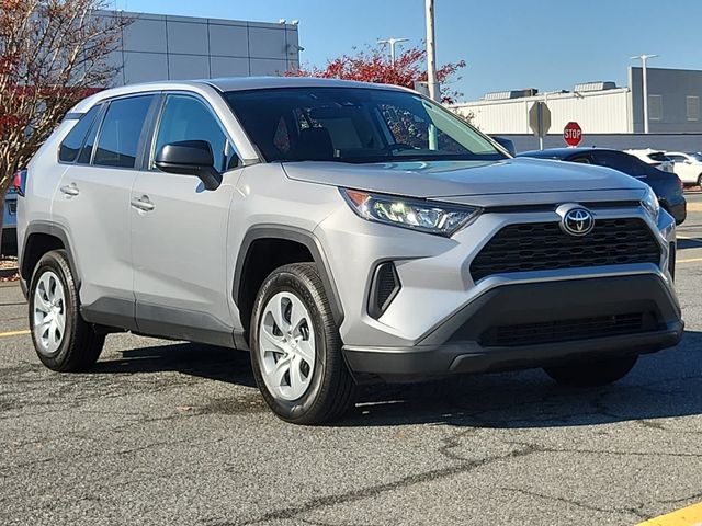 2022 Toyota RAV4 LE