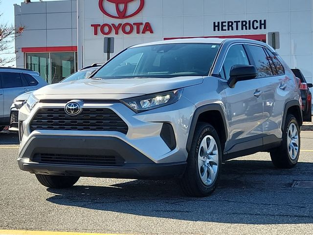 2022 Toyota RAV4 LE