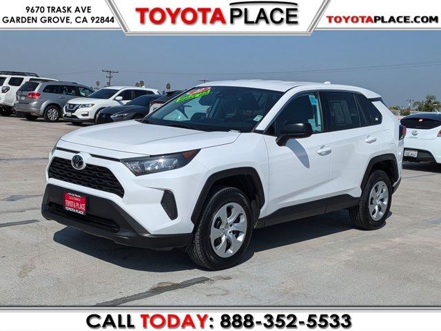 2022 Toyota RAV4 LE