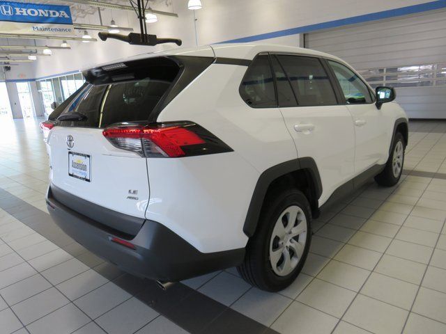 2022 Toyota RAV4 LE