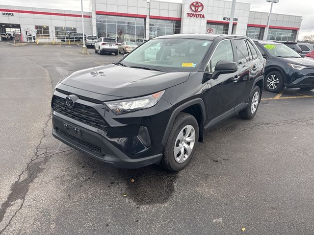 2022 Toyota RAV4 LE