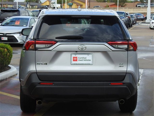 2022 Toyota RAV4 LE