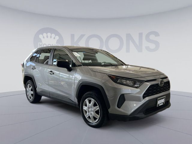 2022 Toyota RAV4 LE
