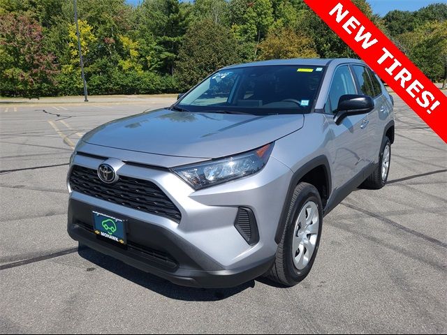 2022 Toyota RAV4 LE