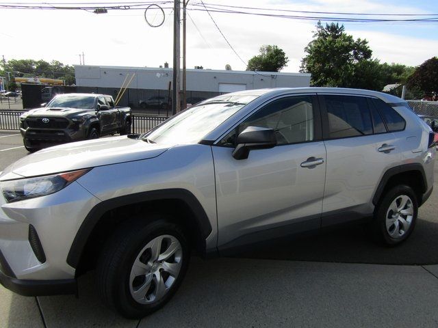 2022 Toyota RAV4 LE