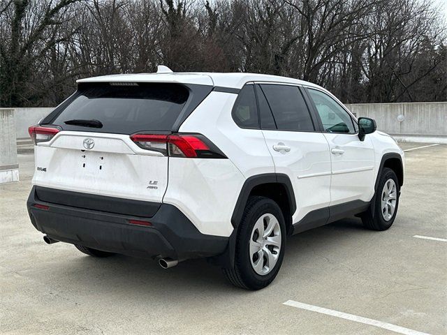 2022 Toyota RAV4 LE