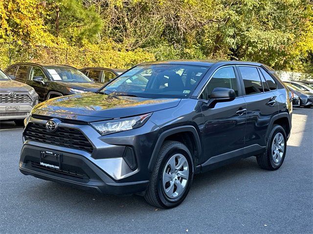 2022 Toyota RAV4 LE