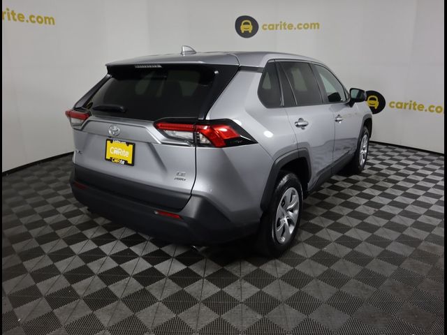 2022 Toyota RAV4 LE