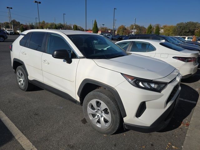 2022 Toyota RAV4 LE