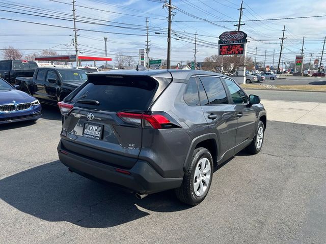 2022 Toyota RAV4 LE