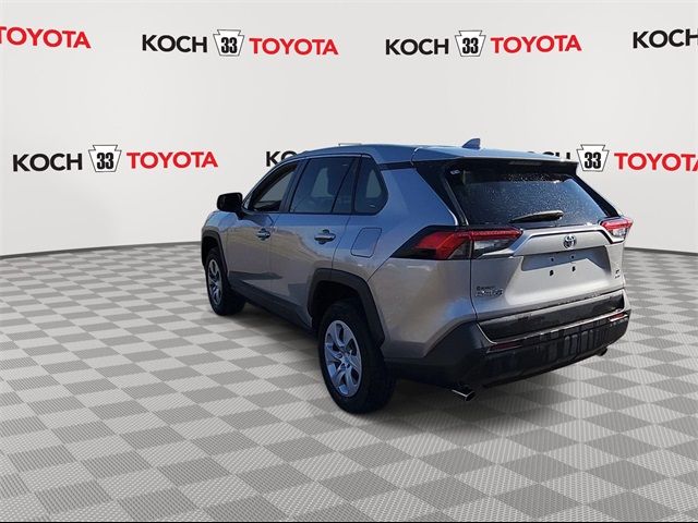 2022 Toyota RAV4 LE