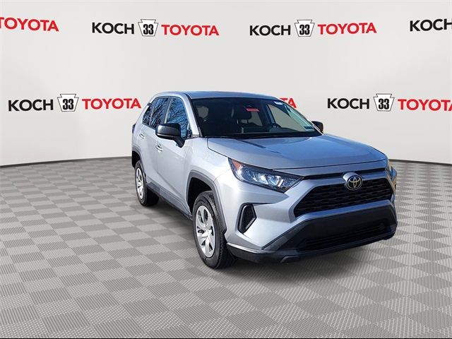 2022 Toyota RAV4 LE