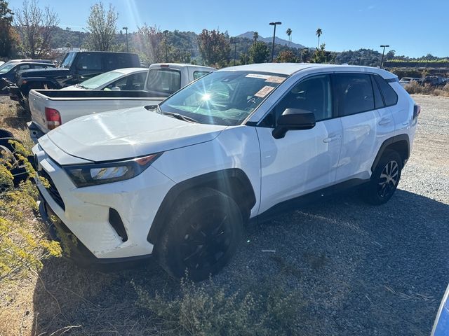 2022 Toyota RAV4 LE