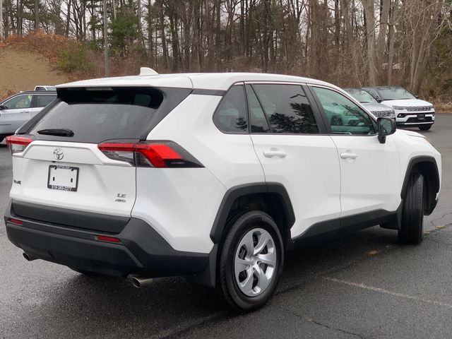 2022 Toyota RAV4 LE