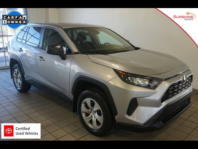 2022 Toyota RAV4 LE