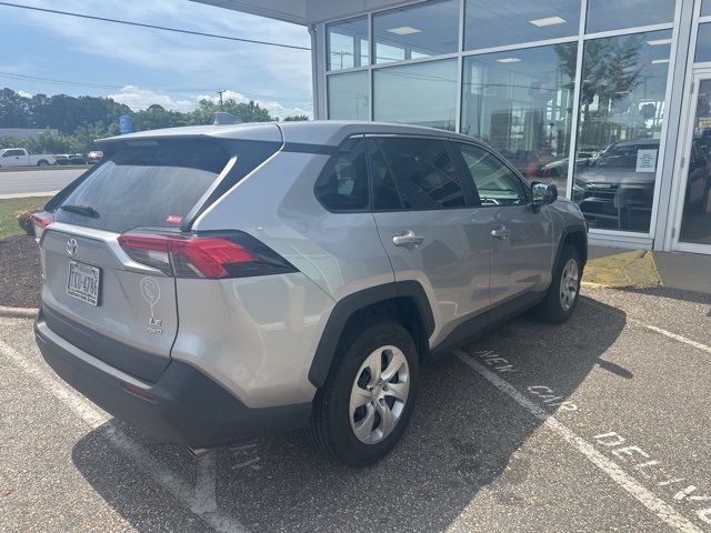 2022 Toyota RAV4 LE