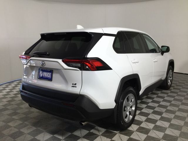 2022 Toyota RAV4 LE