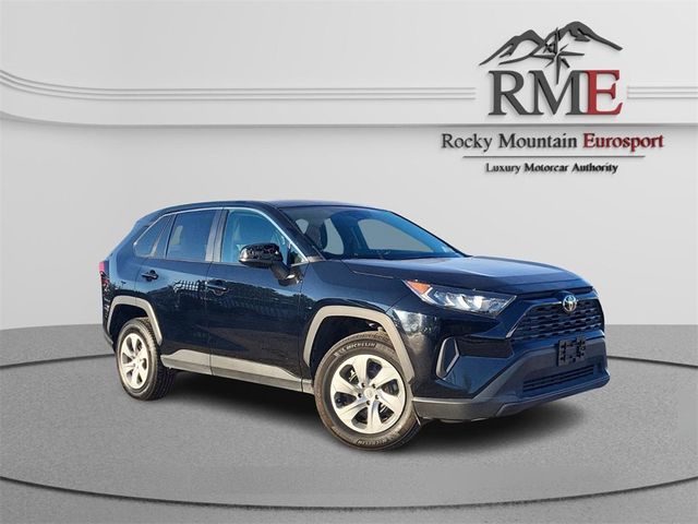 2022 Toyota RAV4 LE