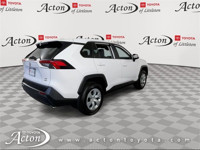 2022 Toyota RAV4 LE