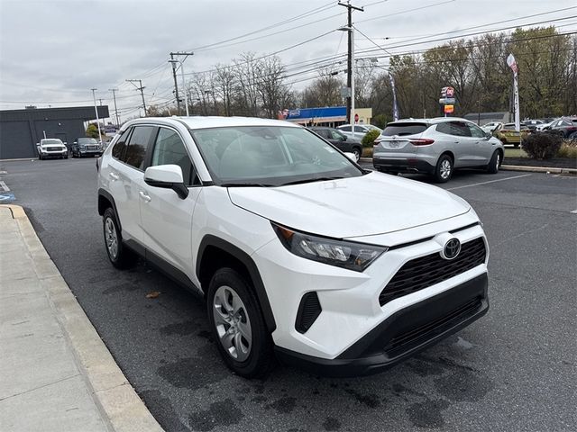 2022 Toyota RAV4 LE